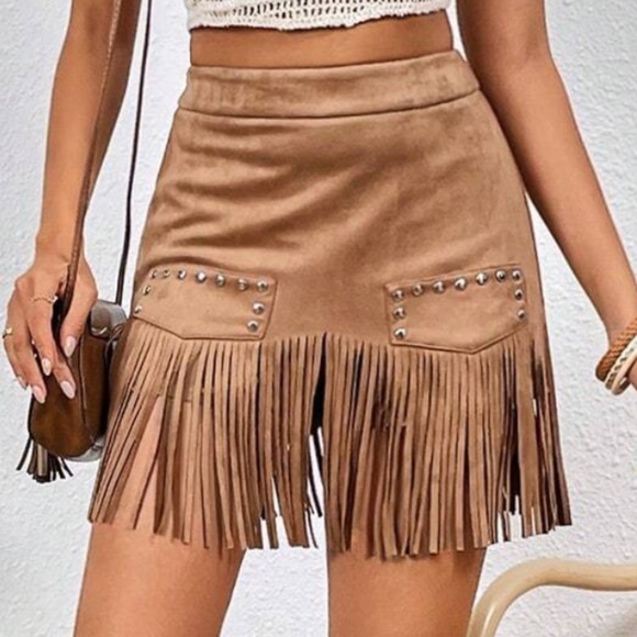 Western Vegan Suede Studded Shorts Skirt - Picture 3 of 6